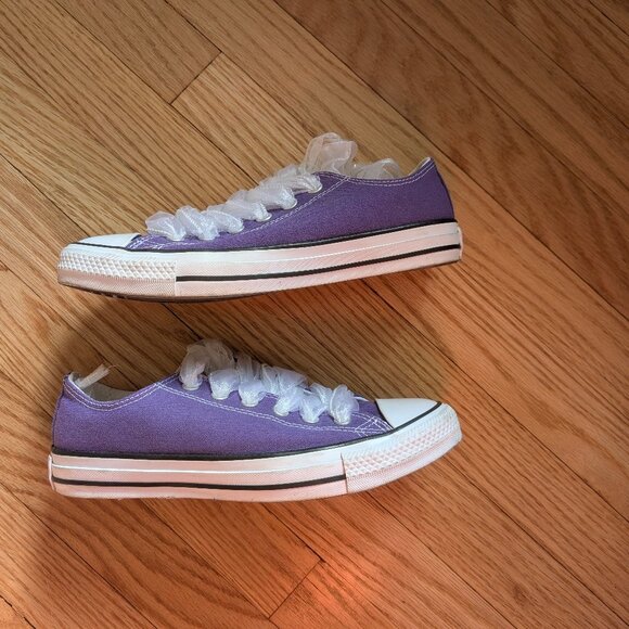 EUC Converse Chuck Taylor All Star Low Top Sneaker W 8.5 M 6.5 Electric Purple - Picture 4 of 14
